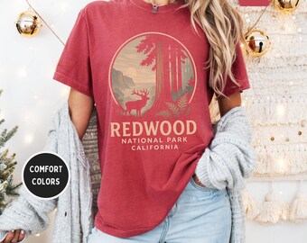 Vintage Redwood National Park Unisex T-shirt, Comfort Colors T-shirt, Retro Forest T-shirt, Gåva för naturälskare, Kläder för utomhusäventyr