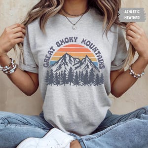 Smoky Mountains Tee, Mountain Lover Shirt, Outdoor Adventure Top, Nature Enthusiast T-Shirt, Hiking Gift Idea, Tennessee souvenir