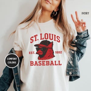 Camisa vintage de beisebol St. Louis Comfort Colors, camiseta do St. Louis Cardinals, presente para torcedores de beisebol, camiseta esportiva retrô, camiseta unissex, tingida em tecido