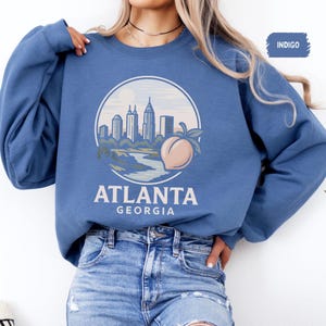 Vintage Atlanta Georgia Sweatshirt, Retro Crewneck Jumper, Unisex Winter Pullover, Gift for Travellers, Souvenir Sweater