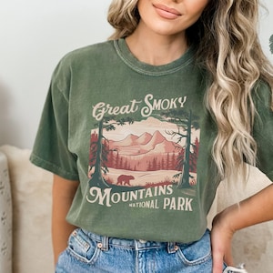 Vintage Great Smoky Mountains National Park Comfort Colors Shirt Tennessee Smoky Mountains Bear Tennessee Family Trip Smoky Mountains gift