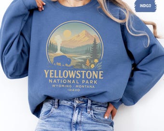 Retro Yellowstone National Park Sweatshirt, Vintage National Park Jumper, Nature Lover Crewneck, Gift for Hikers and Outdoor Enthusiasts,