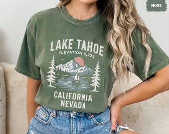 Retro Lake Tahoe Garment-Dyed T-Shirt, Vintage Comfort Farben T-Shirt, Unisex Outdoor Shirt, Berg Grafik T-Shirt, See Liebhaber Geschenk