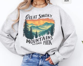 Vintage Great Smoky Mountains Sweatshirt, Tennessee Sweatshirt Great Smoky Mountains National Park gifts Gatlinburg Shirt Hiking souvenir