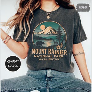 Vintage Mount Rainier National Park Comfort Colors T-shirt, Nature Lover Apparel, Washington State Graphic Tee Outdoor Adventure gift Hiking