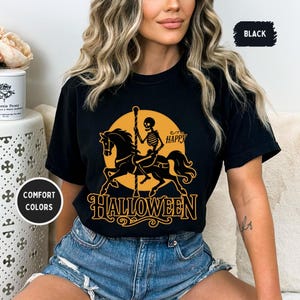 Vintage Halloween T-Shirt, Komfort Farben Shirt, Unisex T-Shirt, Retro Herbst Mode, lustiges Skelett Grafik T-Shirt. Gruseliges Halloween T-Shirt,