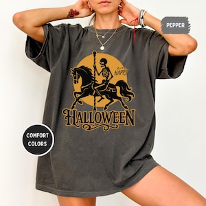Vintage Halloween T-Shirt, Komfort Farben Shirt, Unisex T-Shirt, Retro Herbst Mode, lustiges Skelett Grafik T-Shirt. Gruseliges Halloween T-Shirt,