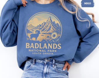Retro Badlands National Park Sweatshirt - Vintage Outdoor Rundhalspullover, Geschenk für Naturliebhaber, Abenteuerbekleidung, Wanderbekleidung, Camping