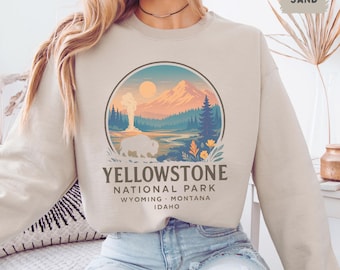 Retro Yellowstone National Park Sweatshirt, Vintage National Park Jumper, Nature Lover Crewneck, Gift for Hikers and Outdoor Enthusiasts,