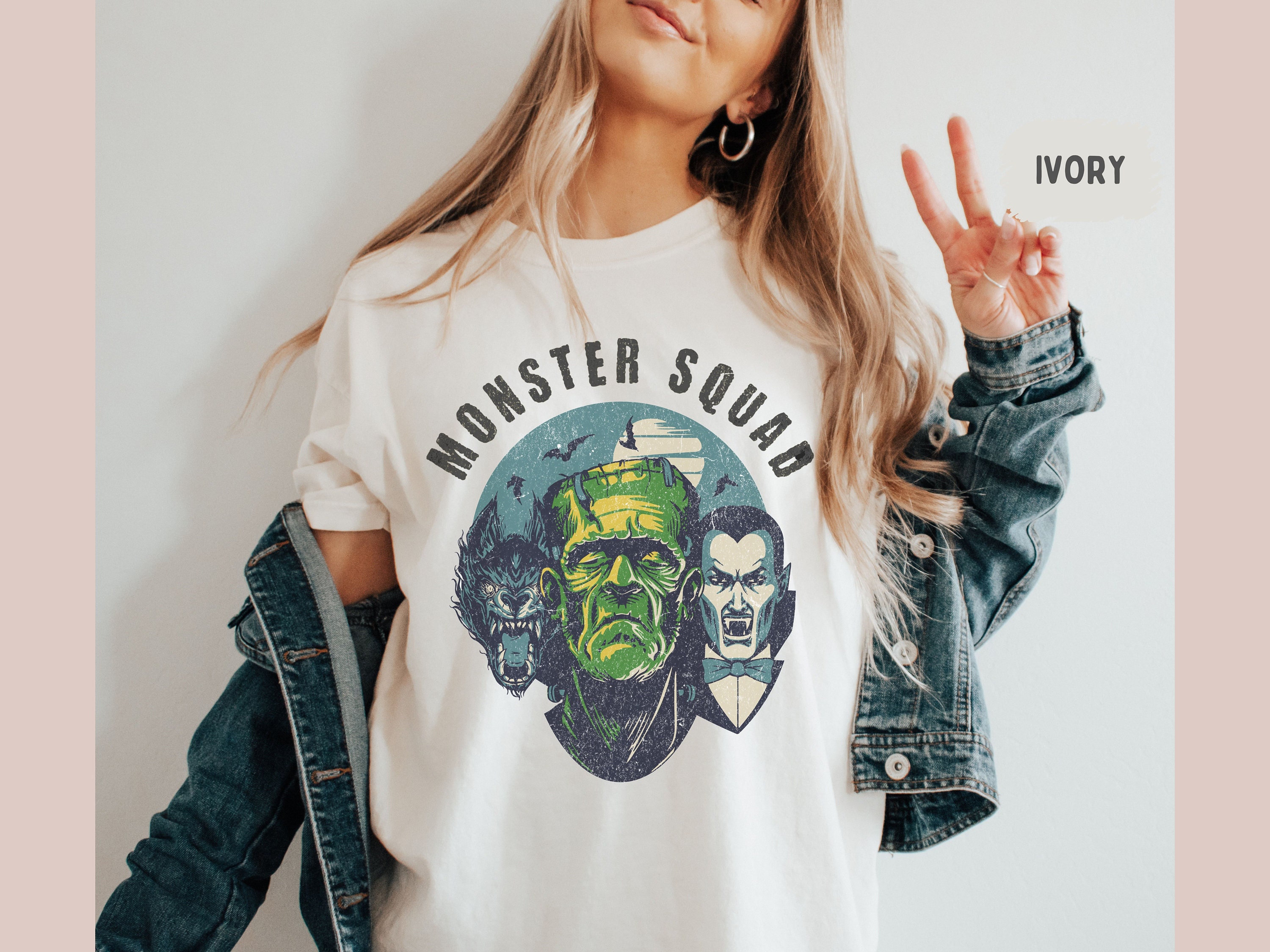 ヴィンテージハロウィンコンフォートカラーシャツ、レトロモンスターT 