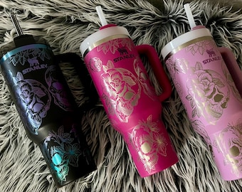 Skull & Roses Engraved Stanley Quencher – Personalized Tumbler (30 or 40 oz)