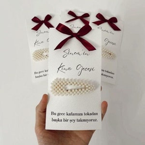 Pearl hair clip as a guest gift | Bridesmaid Gift | Henna gift | Bachelorette Gift | Bridesmaid Proposal | JGA gift