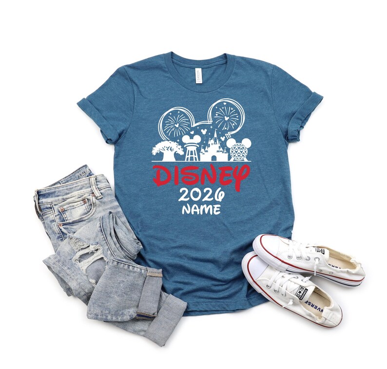 Camisetas familiares Disney 2026, camiseta personalizada de Disneyland, camiseta del equipo Disney, camiseta de Minnie 2026, sudadera de Mickey, ropa para el primer viaje a Disney imagen 2