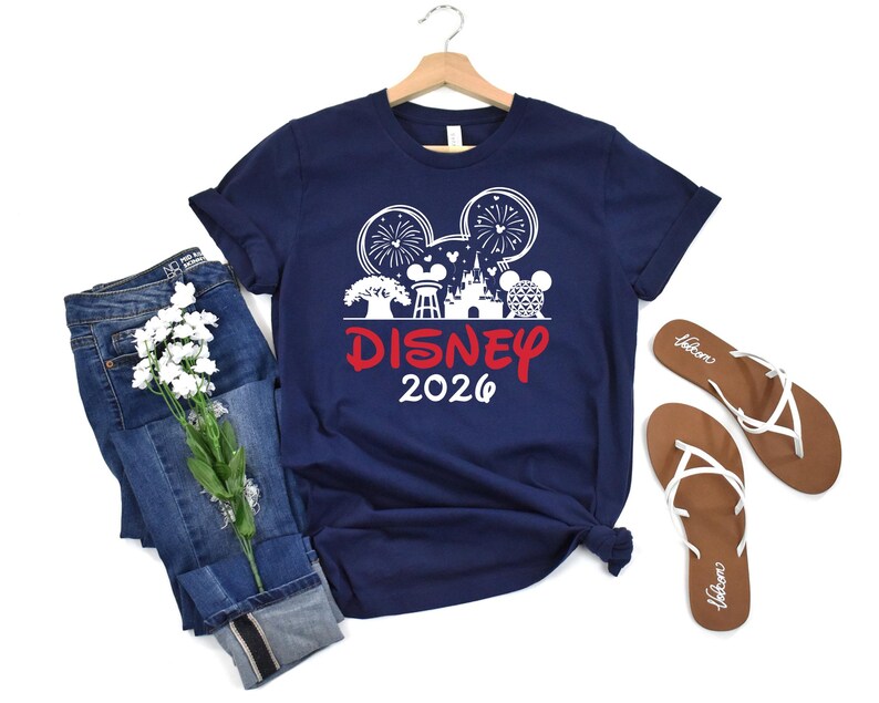 Camisetas familiares Disney 2026, camiseta personalizada de Disneyland, camiseta del equipo Disney, camiseta de Minnie 2026, sudadera de Mickey, ropa para el primer viaje a Disney imagen 6