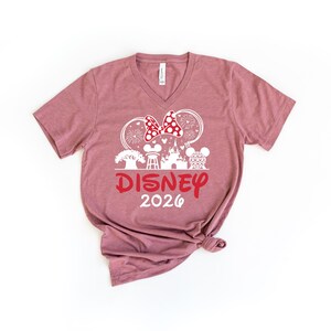 Camisetas familiares Disney 2026, camiseta personalizada de Disneyland, camiseta del equipo Disney, camiseta de Minnie 2026, sudadera de Mickey, ropa para el primer viaje a Disney imagen 5