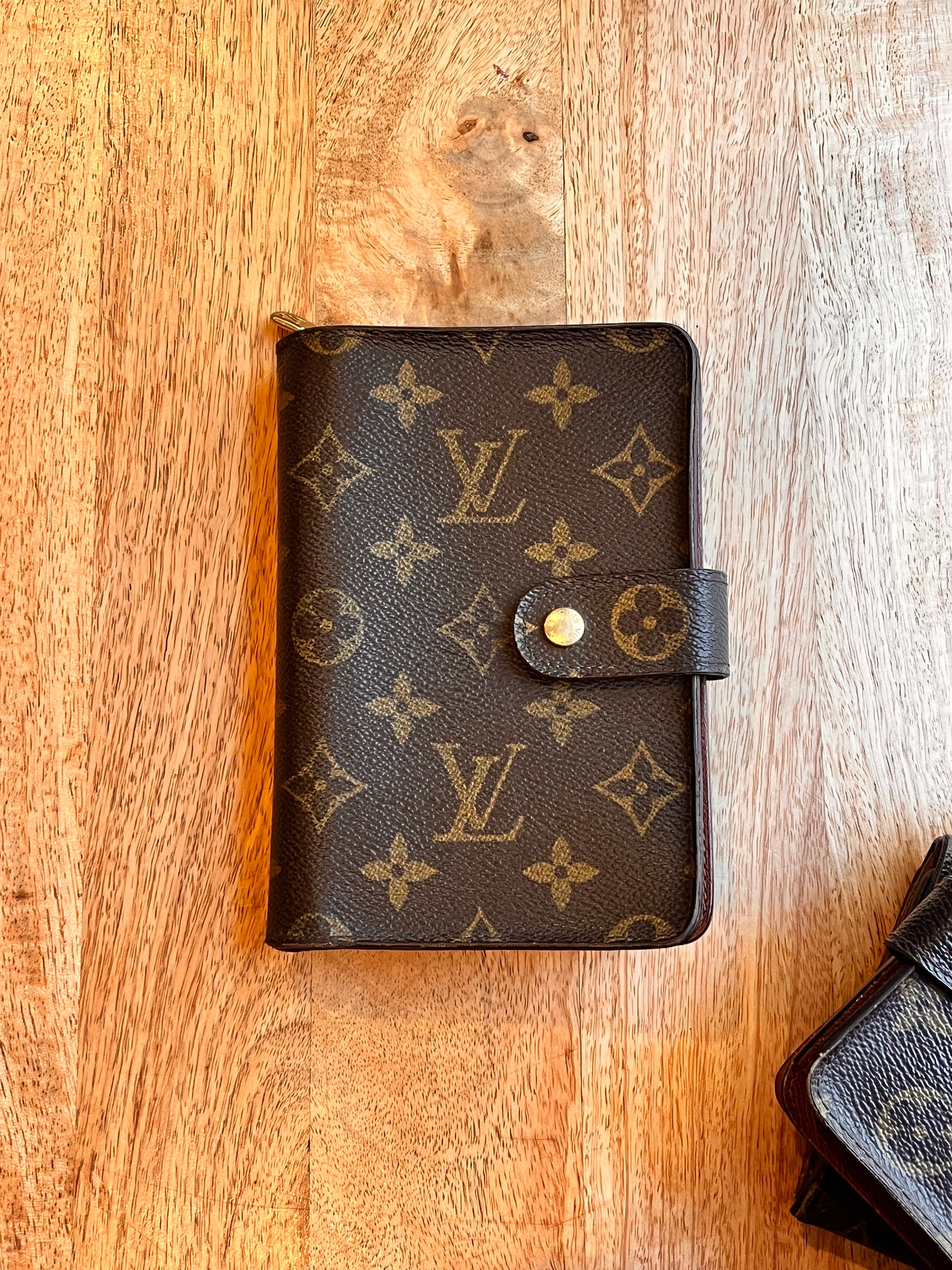 Louis Vuitton - Authenticated Passport Cover Purse - Cloth Brown for Women, Very Good Condition