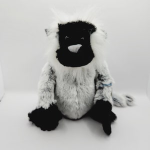 Vintage GANZ Webkinz ~ Gray Lemur (9 inch) -- With sealed code *Rare*