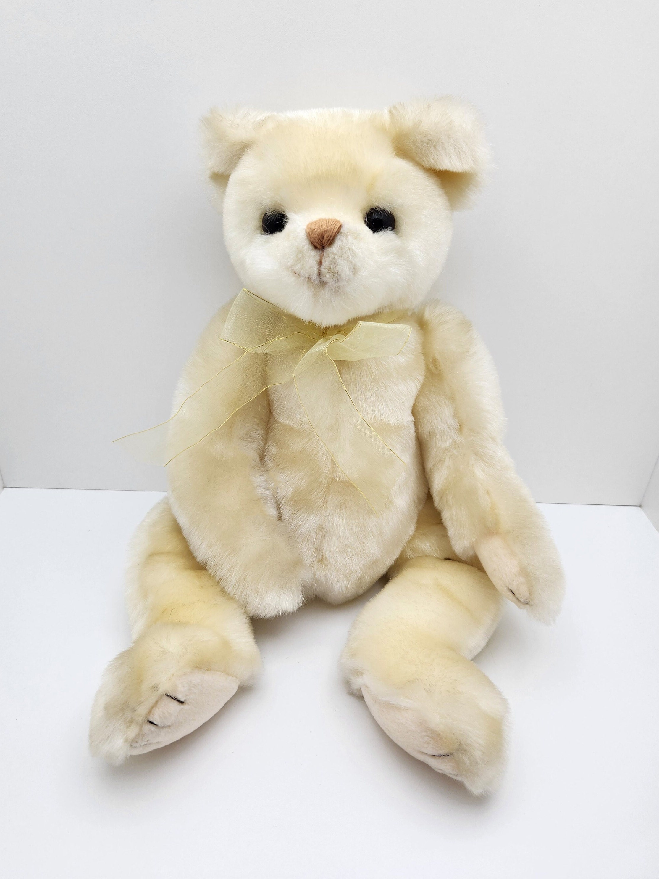 Vintage Ty Classic Collection 'Yesterbear' the Bear (17 inch) *Rare* No  Hang Tag