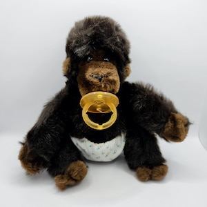 Vintage 1983 R. Dakin & Co. Gorilla Plush (8 inch) - Made in Korea *Rare*