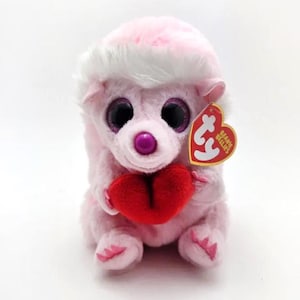 Vintage Ty Beanie Bellies Collection &quot;Cheesecake&quot; the Pink Hedgehog Holding a Heart (6 inch)