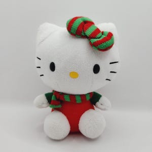 Ty Beanie Baby Hello Kitty Plush with Green Scarf (6 inch) - No Hang Tag