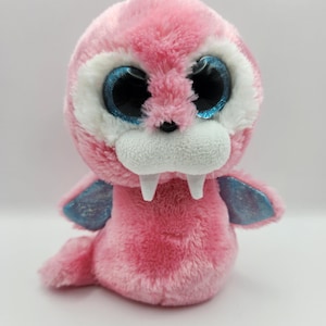 Vintage Ty Beanie Boo &quot;Tusk&quot; the Pink Walrus (6 inch) - No Hang Tag