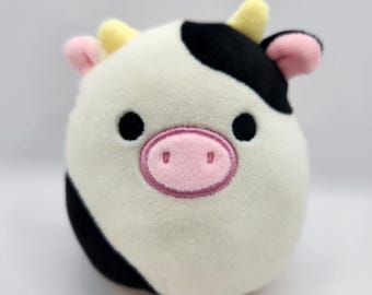 Squishmallow "Connor" the Cow Plush (5 inch)