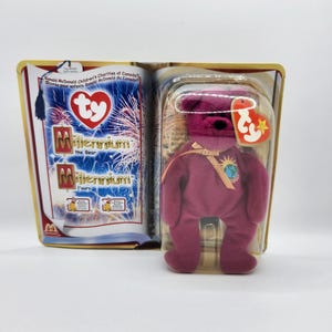 Vintage Ty Teenie Mütze &#39;Millennium&#39; the Bear (4 inch) - In Box versiegelt