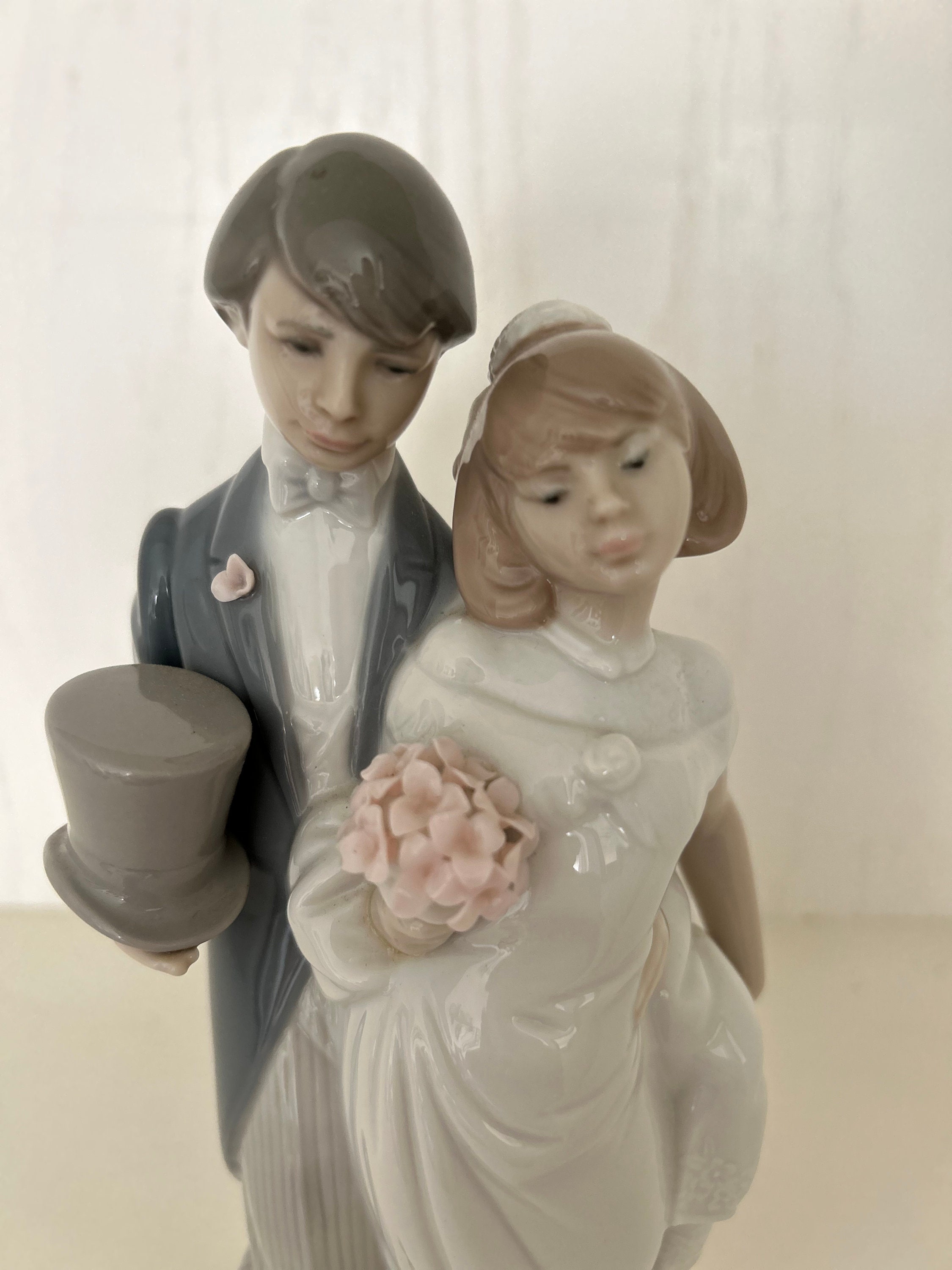 Vintage Lladro Bride and Groom Figurine wedding Couple Anniversary Gift