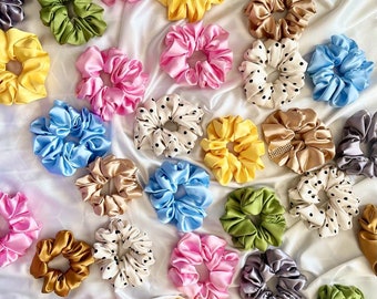 Paquete de 10 Scrunchie de seda aleatorio XL - Paquete Scrunchie Satén / Conjunto de Scrunchie satinado de seda / Caja de regalo / Scrunchie de seda suave / Corbata para el cabello suave