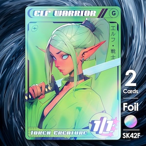 Puede incluir: Una carta coleccionable que presenta a una guerrera elfa con cabello verde y orejas puntiagudas, sosteniendo una espada. La carta tiene una combinación de colores verde y blanco con texto japonés y las palabras "Elf Warrior" en la parte superior. La carta también dice "Token Creature" en la parte inferior.