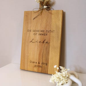 Personalized wooden cutting board | Wedding gift | Anniversary gift | Birthday gift image 4