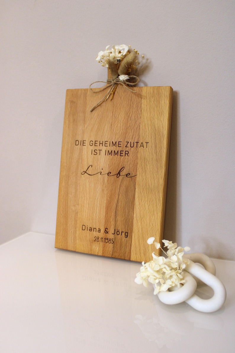 Personalized wooden cutting board | Wedding gift | Anniversary gift | Birthday gift image 4