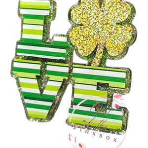 St. Patrick&#39;s Day, 4 leaf clover love Badge Reel