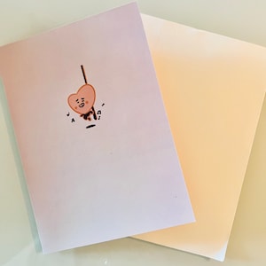 Tata Grußkarte I Fan made Minimalist V BTS Karte I Kim Taehyung Postkarte I BTS Grußkarte mit Umschlag I BT21 Grußkarte