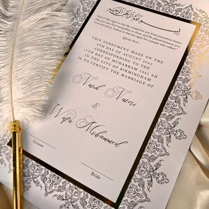 Folierte Luxus A4 Nikkah Urkunde (Aizaz), Islamischer Hochzeitsvertrag, Nikkah Nama, Muslimische Heiratsurkunde, Koran