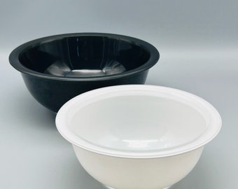 Pyrex 90s “Black & White” Mixing Bowls 2 Piece