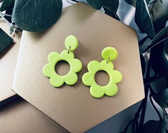 POLYMER CLAY EARRINGS | Lime Green Flower Earrings