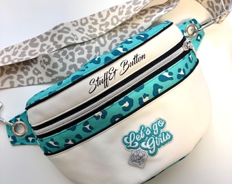 Slingbag Rikka *S* Leo mit weiss