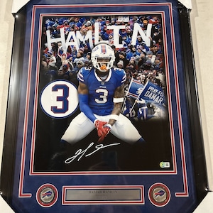 Damar Hamlin autograph signed Buffalo Bills 16x20 photo framed Beckett