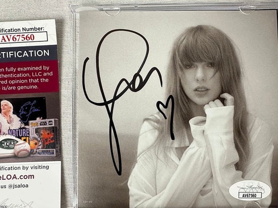 Taylor Swift Signed Autographed TTPD Cd Insert With HEART <3 Taylor Swift Signed Autographed TTPD Cd Insert With HEART <3