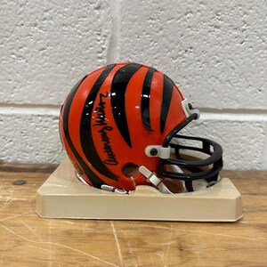 Anthony Munoz ha firmato il casco mini VSR4 dei Cincinnati Bengals Beckett