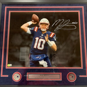 Mac Jones Autograph Signed New England Patriots 16x20 Photo Framed Beckett BAS