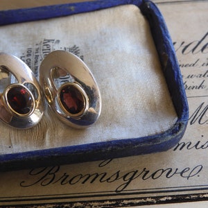 Gorgeous Vintage 1980s Sterling SIlver Genuine GARNET Earrings