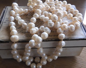 Gorgeous LONG Vintage 1980s Genuine PEARL Bead Necklace