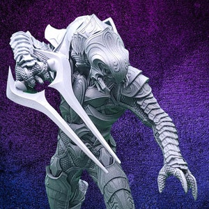 Arbiter Sculpture | Halo Collection | High Quality Resin | Pose 2