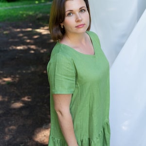 Vestido feminino de linho, vestido boho de verão, vestido romântico, roupa cottagecore, vestido com babados, vestido &quot;Kirra&quot;, vestido de linho de manga curta