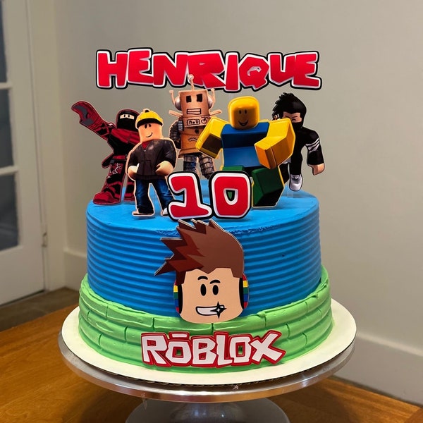 Roblox Birthday cake topper.
