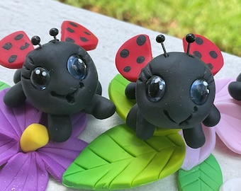 Baby Marienkäfer.  Handgemachte Polymer Clay Babys süße Marienkäfer