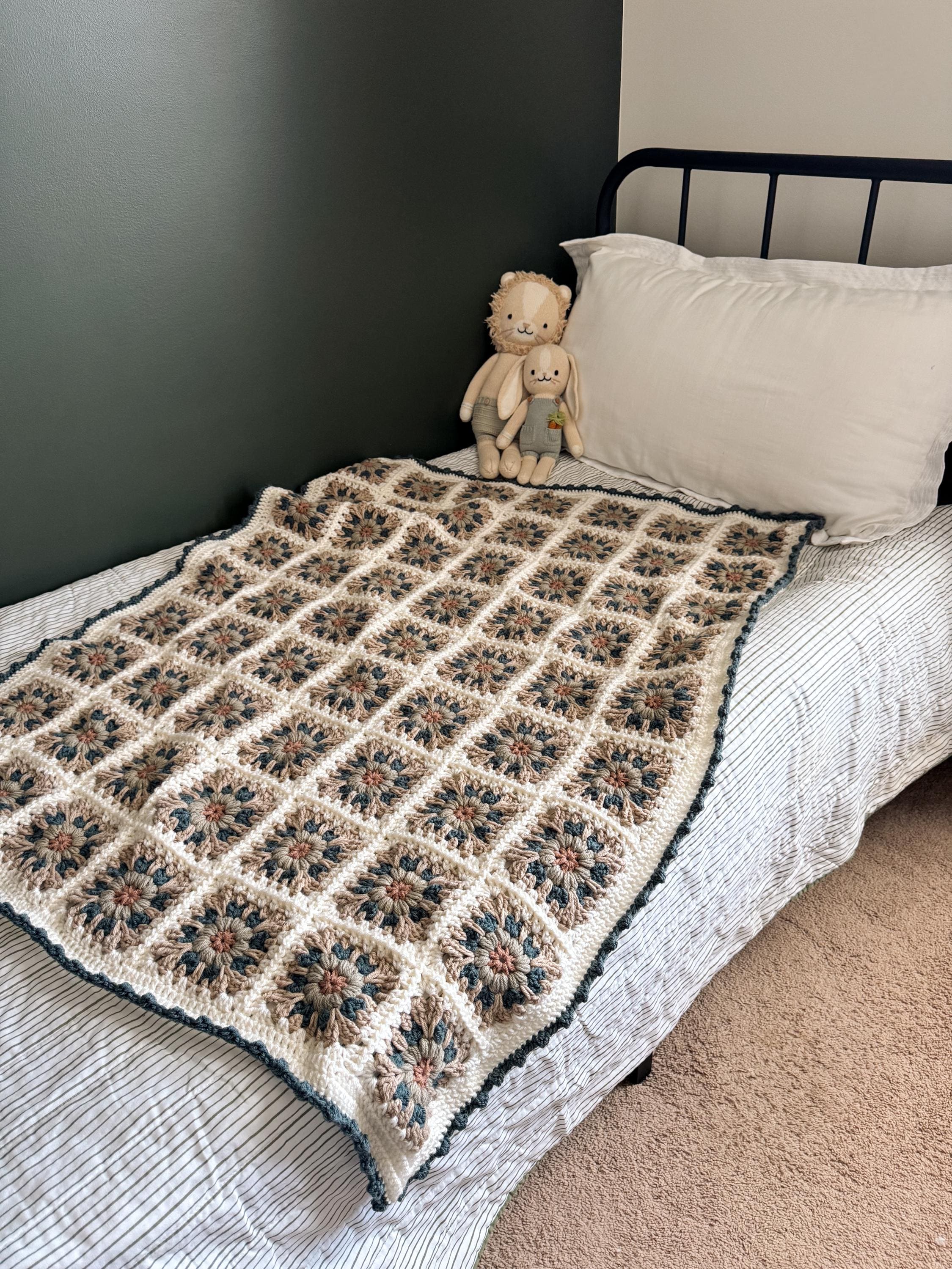 Gerbera Sunrise Crochet Blanket Pattern, Granny Square Afghan
